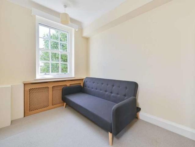 Flat for sale in St John's Wood, St. John's Wood
