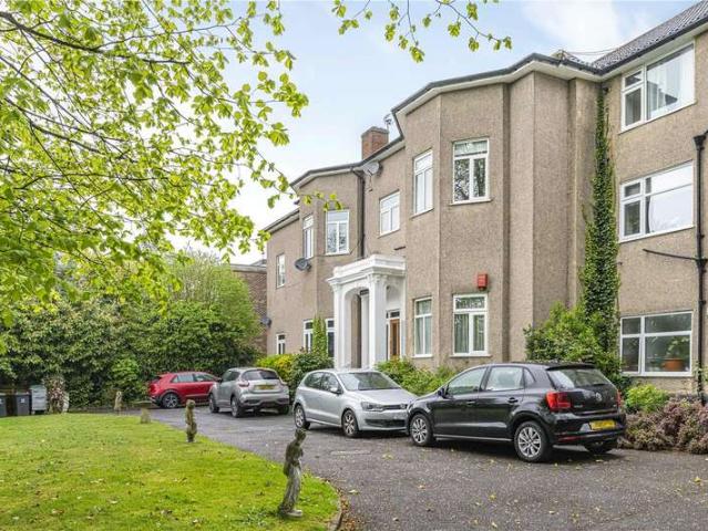Flat for sale in Bickley, Greater London