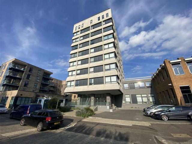 Flat for sale in West Worthing, Worthing