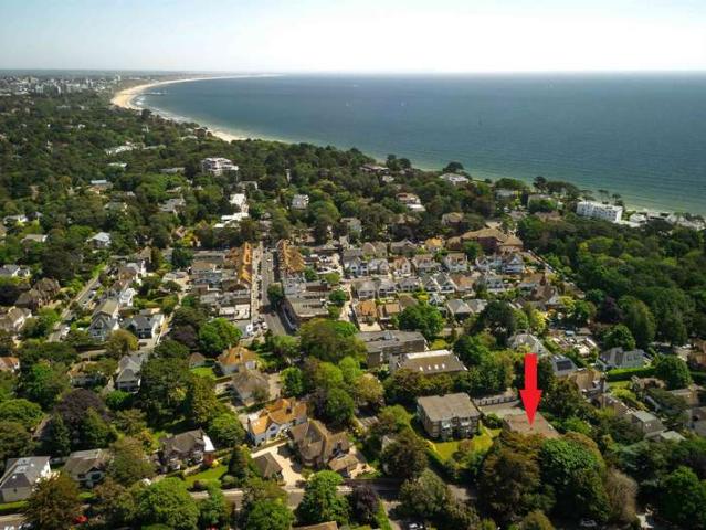 Flat for sale in Canford Cliffs, Poole