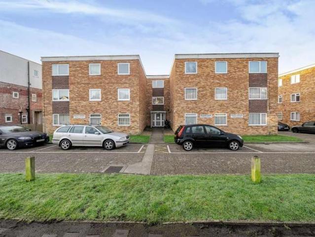 Flat for sale in Drayton, City Of Portsmouth