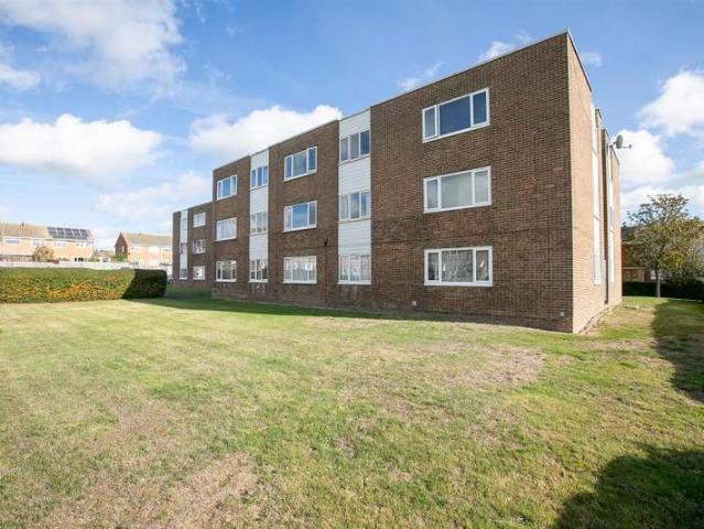 Flat for sale in Woodshaw, Royal Wootton Bassett