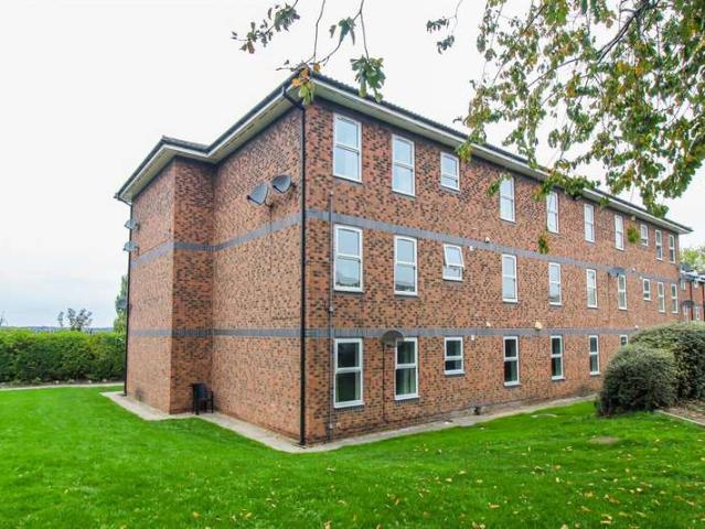 Flat for sale in Eastmoor, Heath