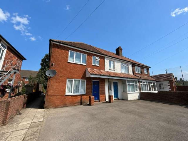 Flat for rent in Bitterne Manor, City Of Southampton