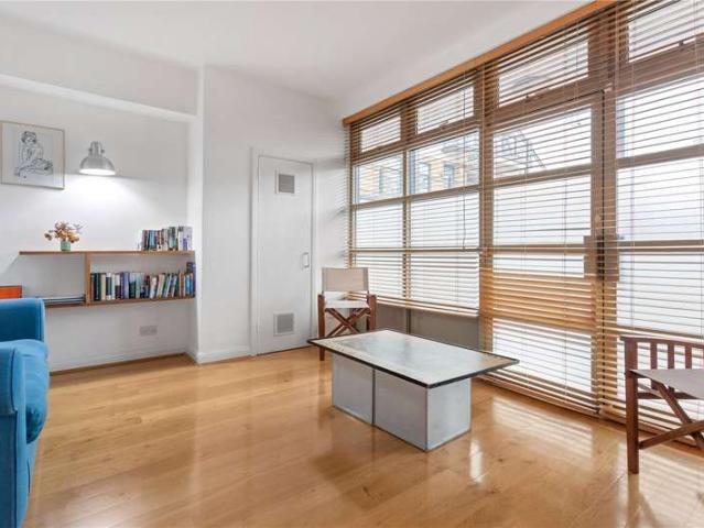 Flat for sale in Spitalfields, Whitechapel