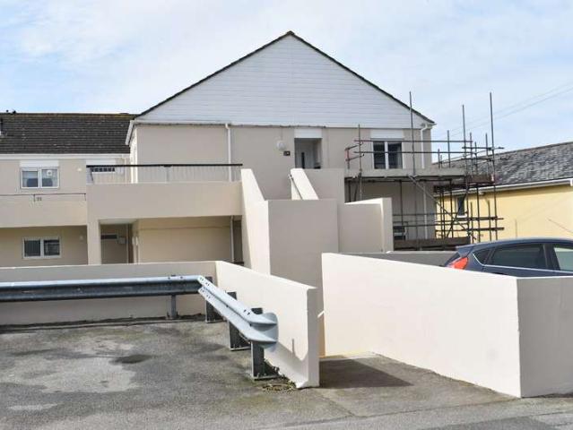 Flat for sale in Mount Ambrose, Cornwall