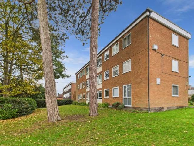 Flat for sale in Sutton Coldfield, West Midlands