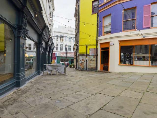 Flat for sale in Folkestone