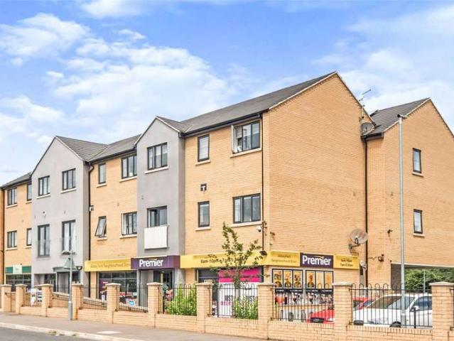 Flat for sale in Bedford