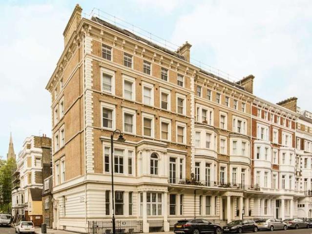 Flat for sale in South Kensington, South Kensington