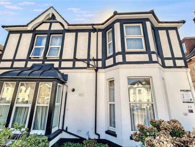 Flat for sale in Boscombe, Bournemouth