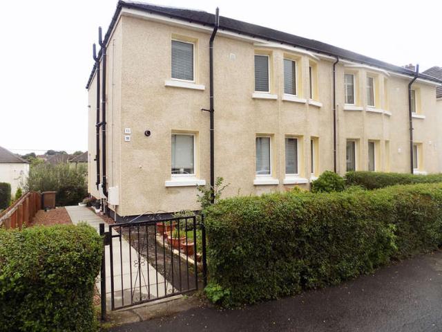 Flat for rent in Glenburn, Scotland