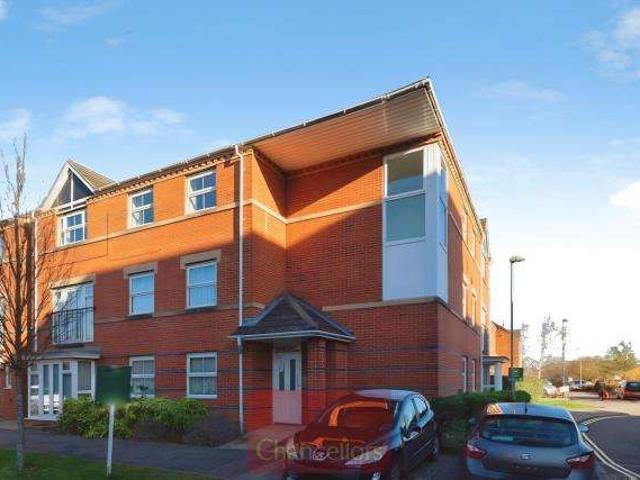Flat for sale in Grimsbury, Cherwell