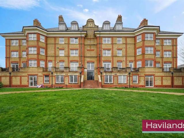 Flat for sale in London Borough of Enfield, Greater London