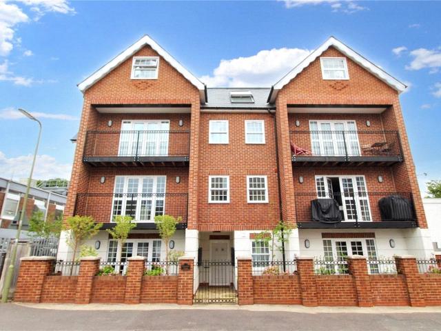 Apartment for rent in Fleet, Hart