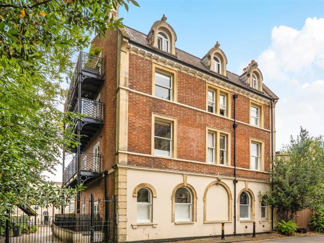Apartment for rent in Hotwells, Feckenham