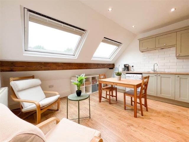 Apartment for rent in Broomhill, South Yorkshire