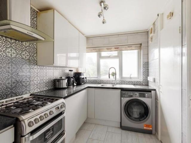 Apartment for rent in London Borough of Newham, Greater London