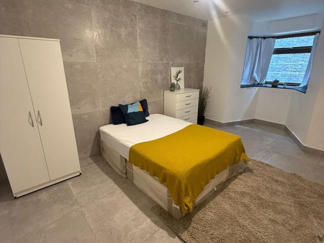 Apartment for rent in Dollis Hill, Greater London