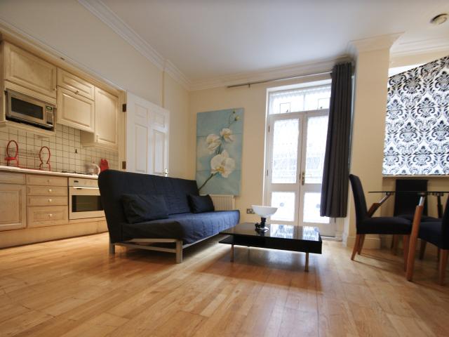 Apartment for rent in Marylebone, Greater London