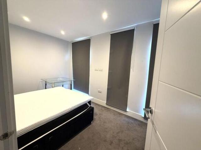 Flat for rent in Cat Hill