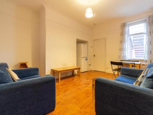 Flat for rent in Lane, Kirklees
