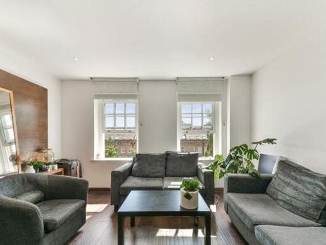 House for rent in Lyons, Greater London