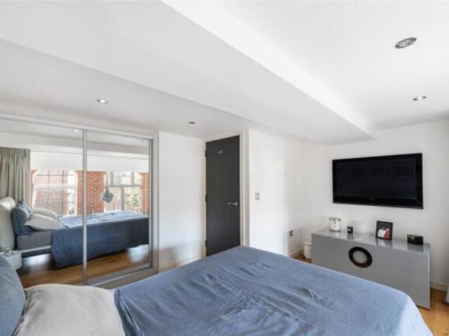 Flat for rent in Cat Hill
