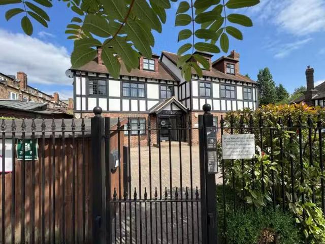 House for rent in Petts Wood