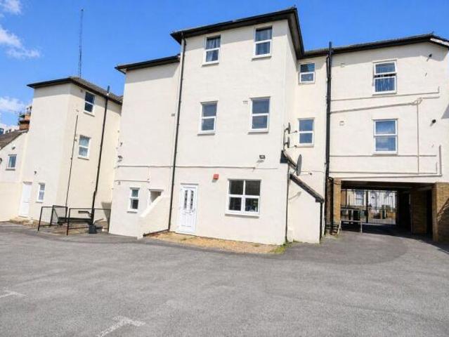 Flat for rent in Midway, Kent