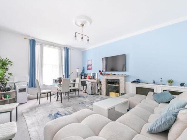 Flat for rent in Cat Hill