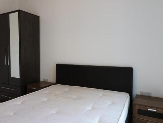 Flat for rent in Cat Hill