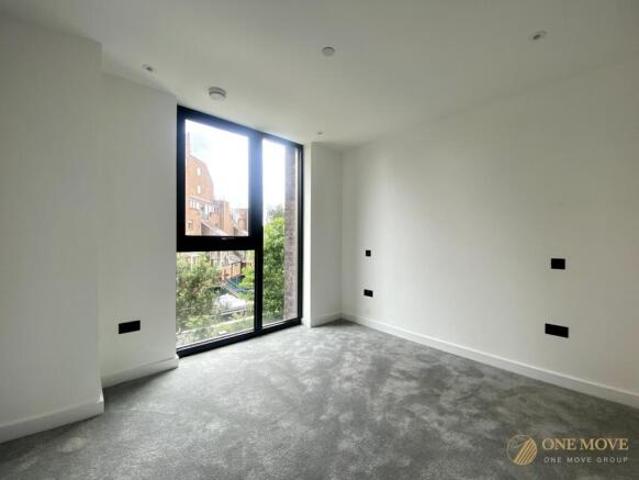 Flat for rent in Cat Hill, England