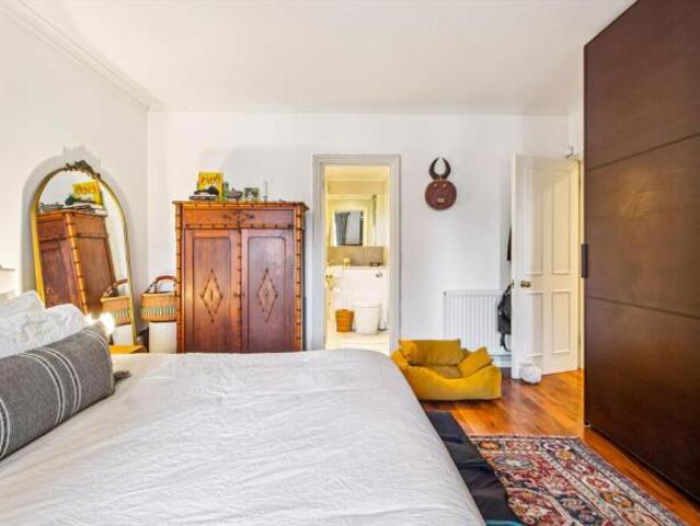 Flat for rent in Kensington, Calderstones