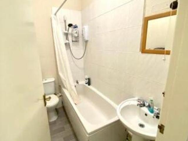 Flat for rent in Ecclesall, Isle Of Man
