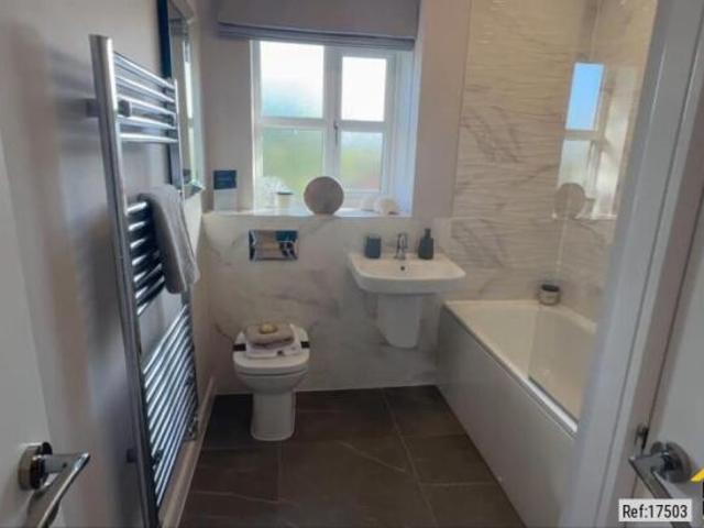 Flat for rent in Cat Hill