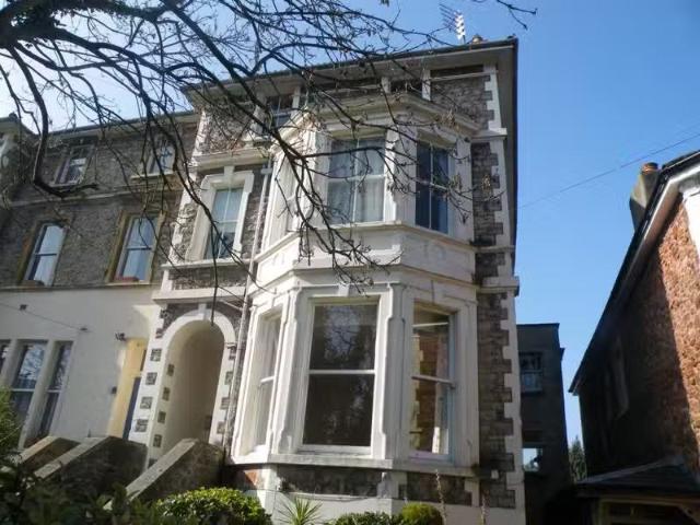 House for rent in Seven Kings, Greater London