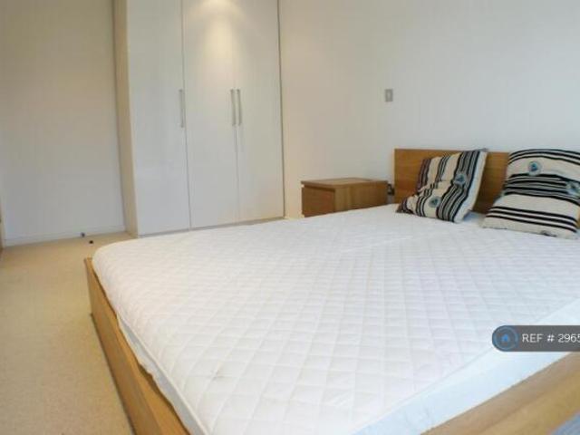 Flat for rent in Cat Hill