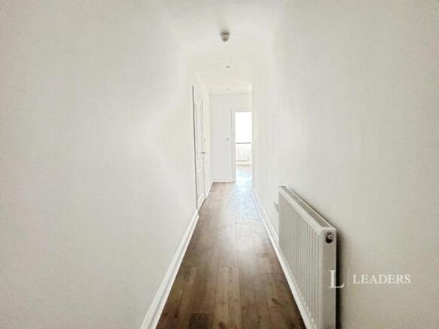 Flat for rent in Barton Stacey, Hampshire
