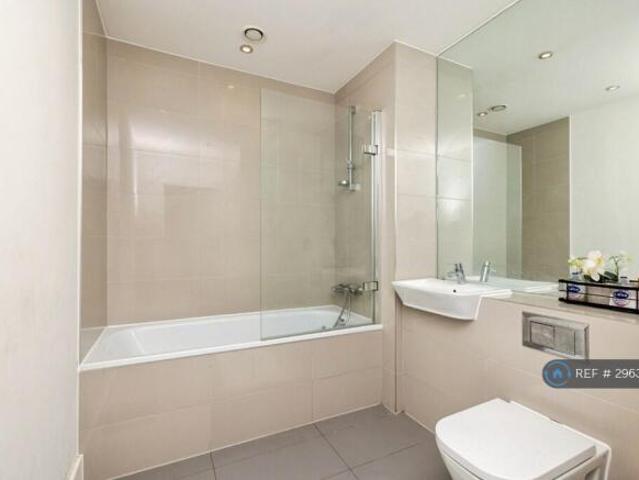 Flat for rent in Cat Hill