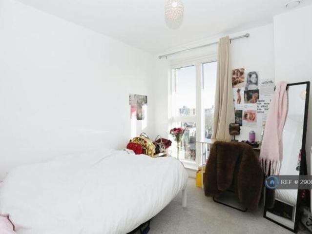Flat for rent in Cat Hill
