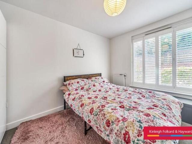 Flat for rent in Cat Hill