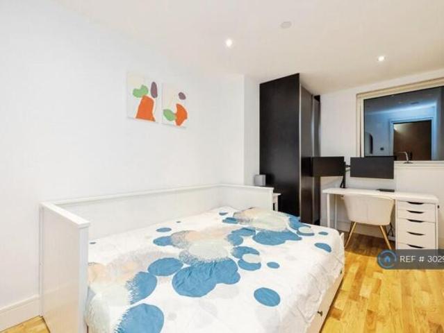 Flat for rent in Cat Hill