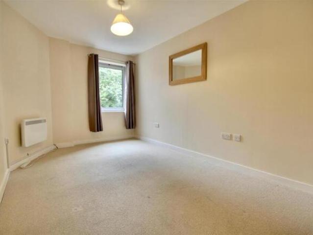 Flat for rent in Portsea, City Of Portsmouth