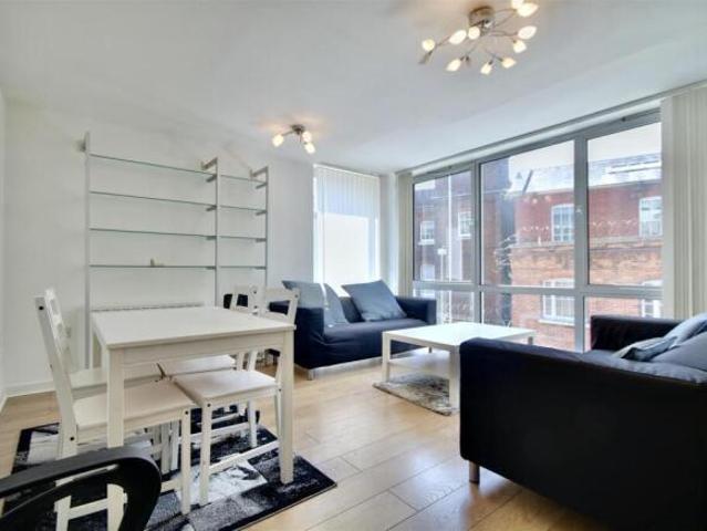 Flat for rent in Portsea, City Of Portsmouth