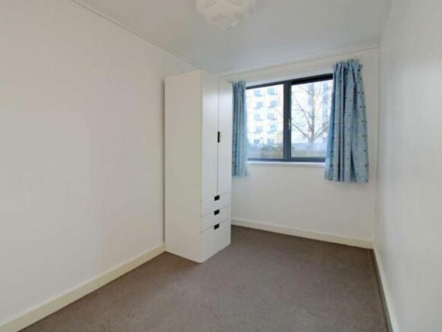 Flat for rent in Acton, Greater London