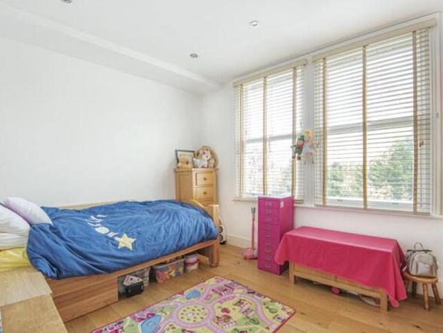 Flat for rent in Bridgefield, Kent