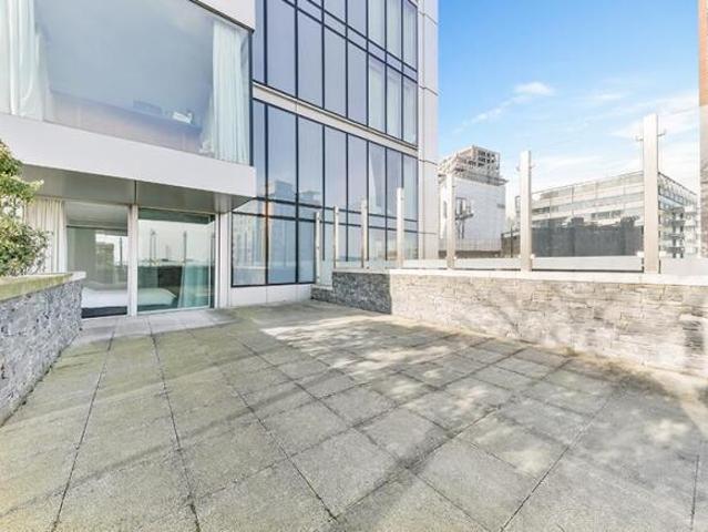 Flat for rent in Cat Hill