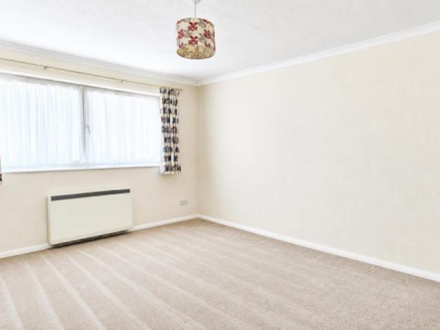 Flat for rent in Acol, Kent