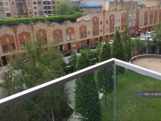 Flat for rent in Cat Hill